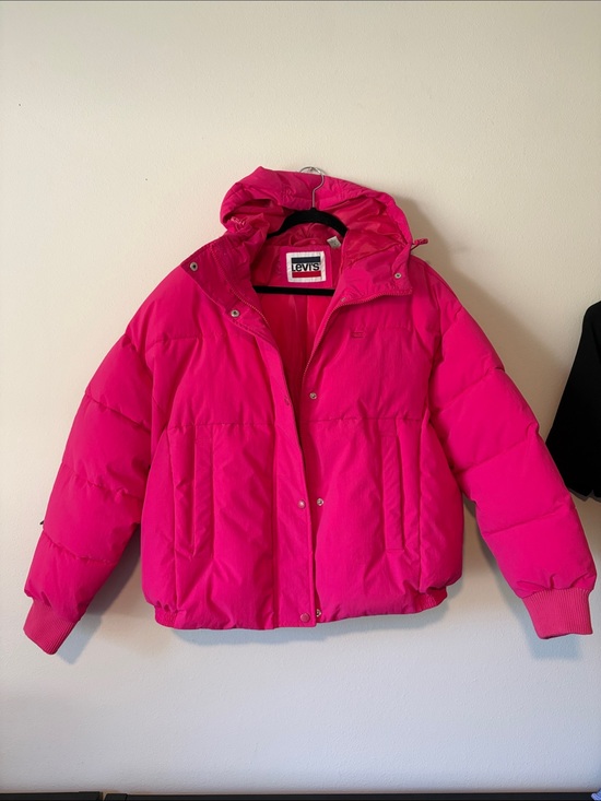 Levi's Jackets & Blazers - Levi's Bright Pink Hooded woman’s  Puffer Jacket